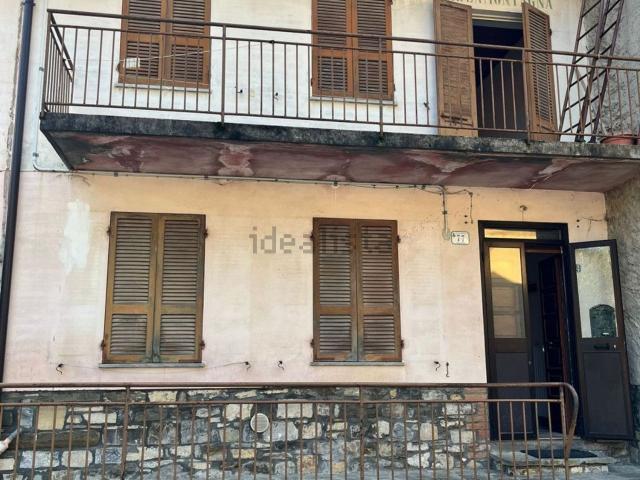 Casa in vendita a Corniglio, Reggio Emilia
