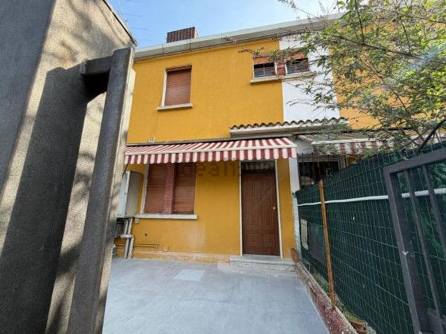 Casa in vendita a Zona Sud, Brescia