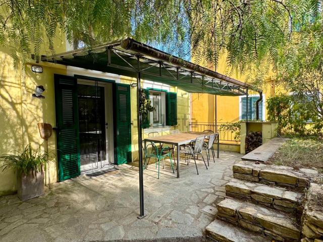 Casa in vendita a Trincheri, Dolcedo