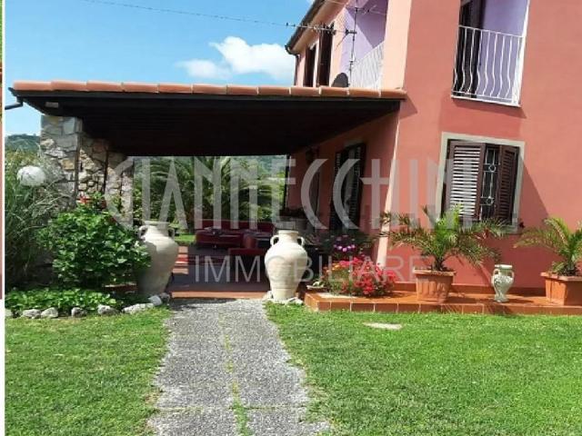 Casa in vendita a Ponzano Magra, Santo Stefano Di Magra