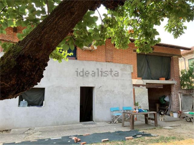 Casa in vendita a Dorno, Lombardia