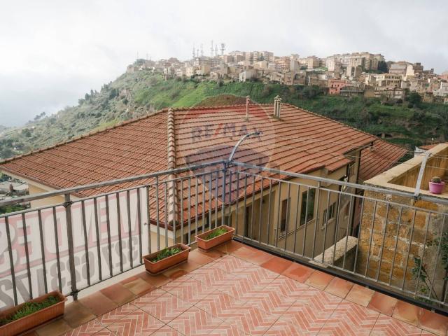 Casa in vendita a Enna Bassa, Enna