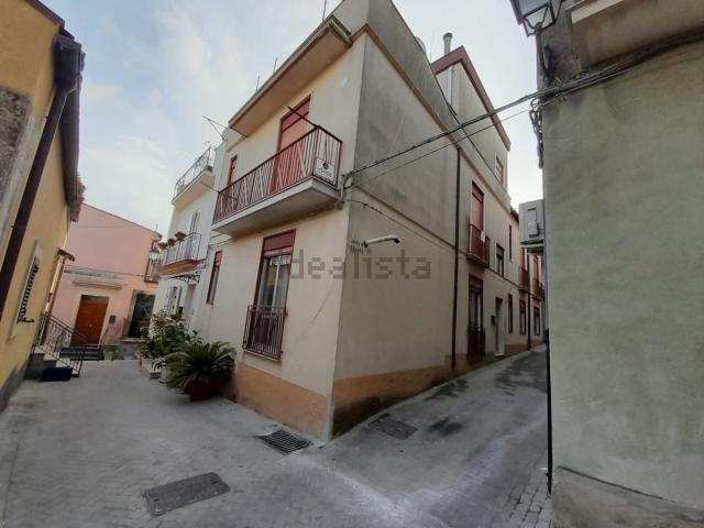 Casa in vendita a Palazzolo Acreide, Sicilia