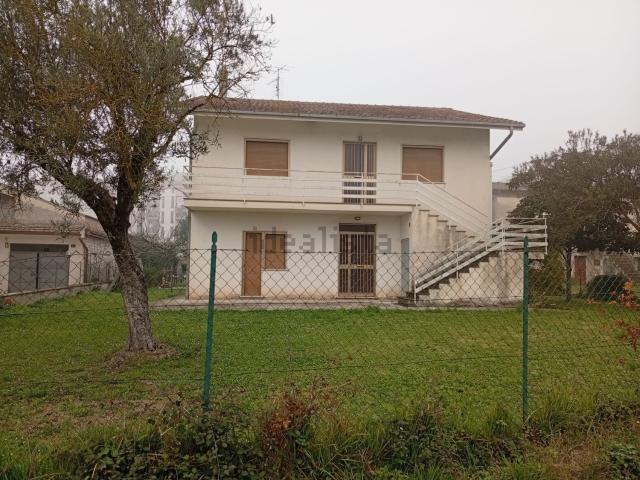 Casa in vendita a San Bartolomeo, Cassino