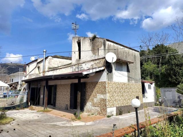 Casa in vendita a Cervino, Campania