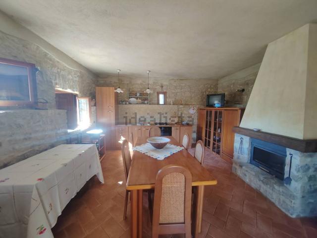 Casa in vendita a Vallecorsa, Lazio