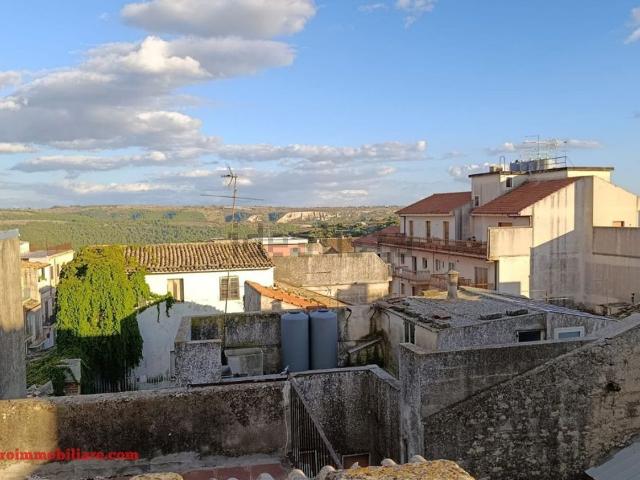 Casa in vendita a Ragusa Ibla, Ragusa