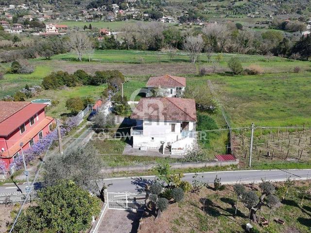 Casa in vendita a Montecorice, Campania