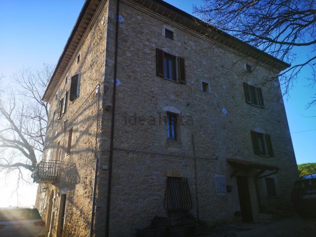 Casa in vendita a Colpetrazzo, Umbria