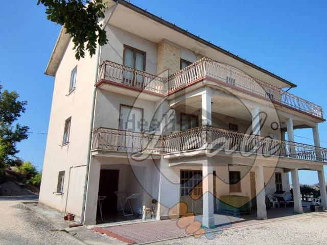 Casa in vendita a Marche, Fermo