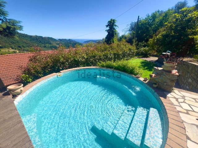 Casa in vendita a Dolceacqua, Liguria