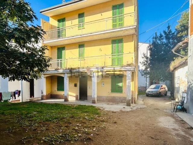 Casa in vendita a Santa Giuletta, Lombardia