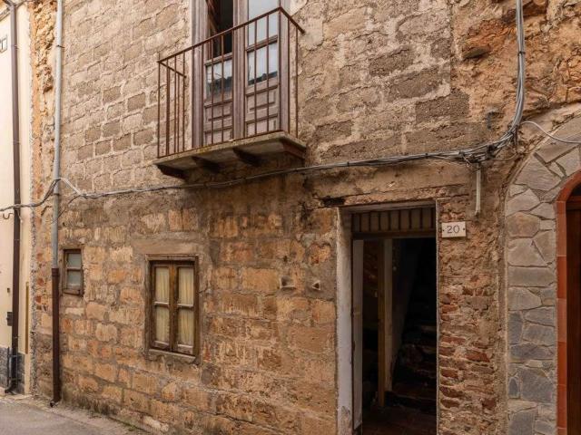 Casa in vendita a Collesano, Sicilia