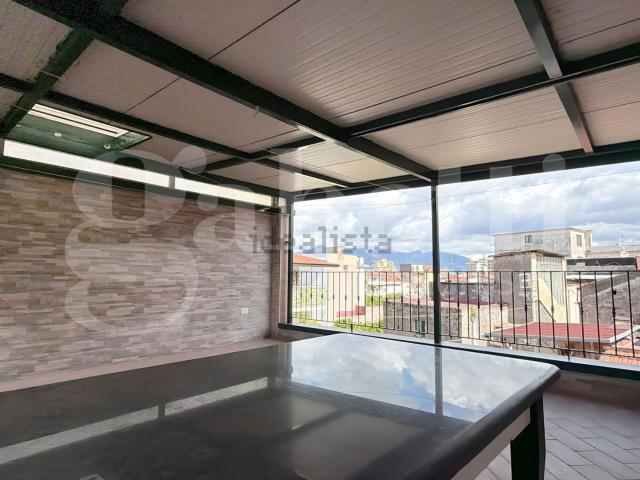 Casa in vendita a Angri, Campania