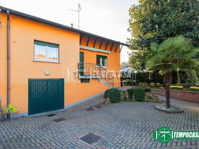 Casa in vendita a Castegnate, Castellanza