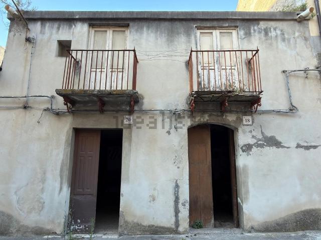 Casa in vendita a Barcellona Pozzo Di Gotto, Sicilia