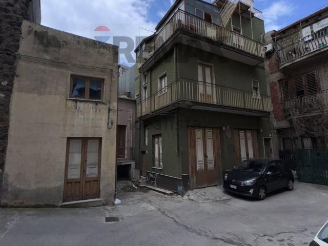 Casa in vendita a Biancavilla, Sicilia