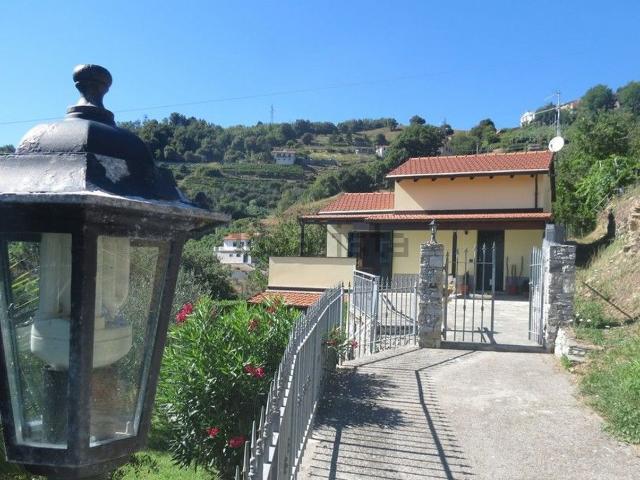 Casa in vendita a Bracco, Moneglia