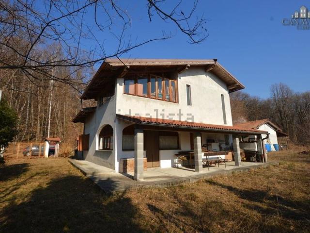 Casa in vendita a Val di Chy, Piemonte