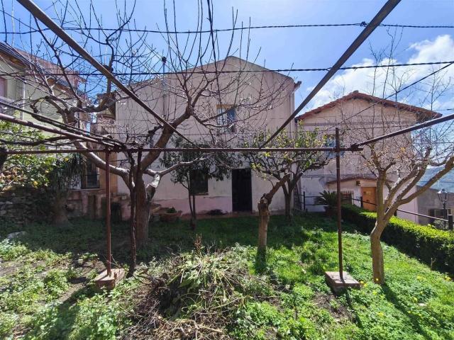Casa in vendita a Alì, Sicilia