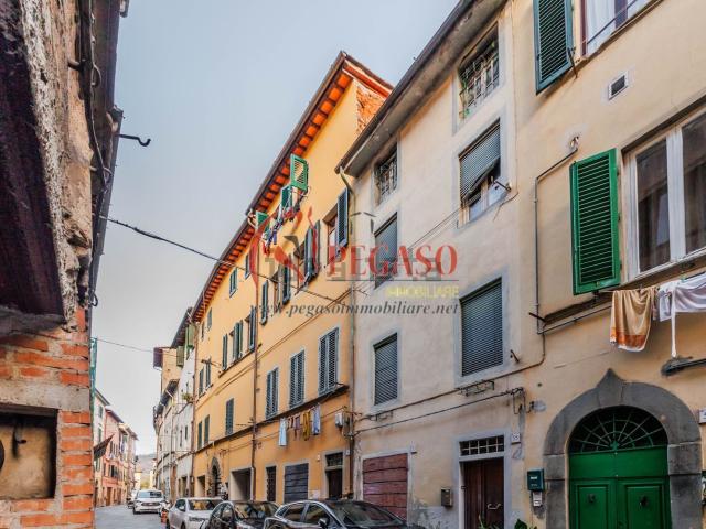 Casa in vendita a Collecchio, Uzzano E Castello