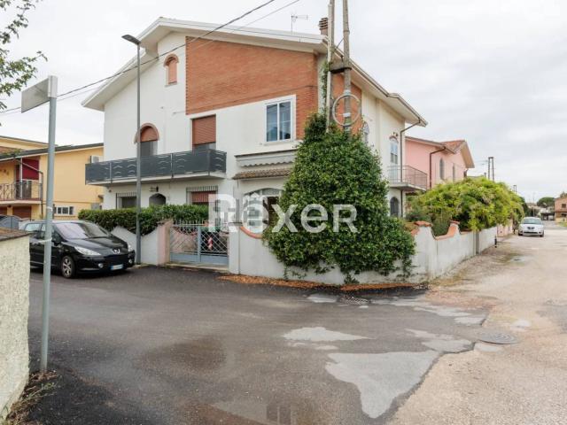 Casa in vendita a Unione Terre e Fiumi, Copparo