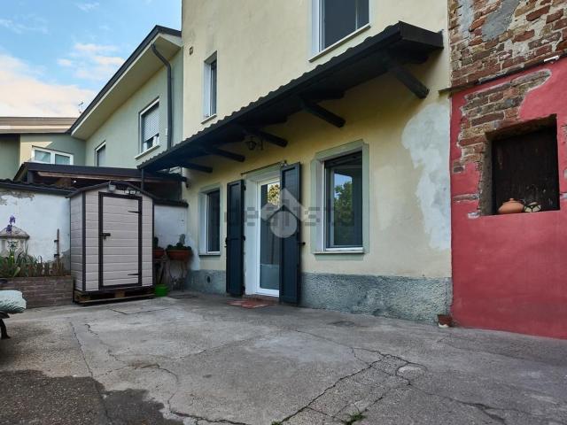Casa in vendita a Dovera, Lombardia