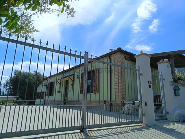 Casa in vendita a Moscufo, Abruzzo