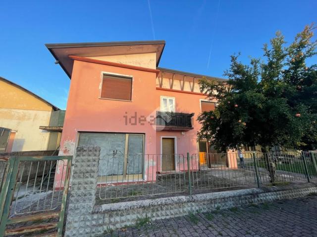 Casa in vendita a La Salute di Livenza, San Stino di Livenza