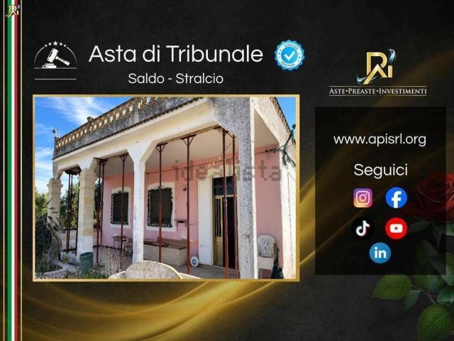Casa in vendita a Sava, Taranto