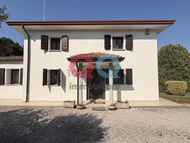 Casa in vendita a Portogruaro, Veneto