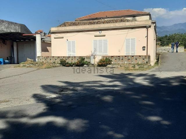 Casa in vendita a Acireale, Sicilia