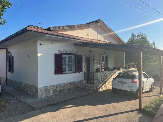 Casa in vendita a Latina, Lazio