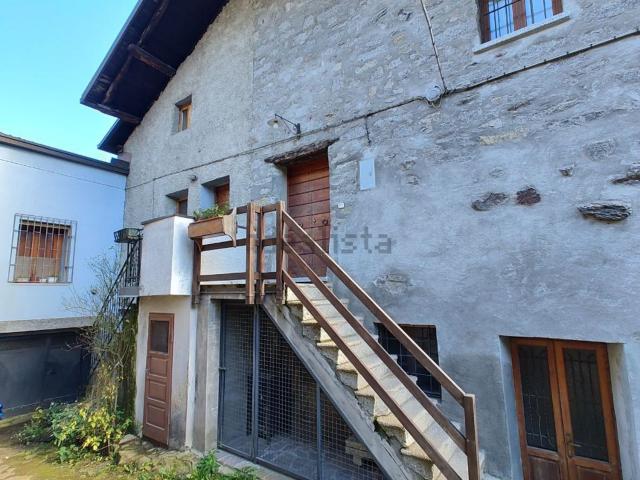 Casa in vendita a Comunità montana della valle Camonica, Temù