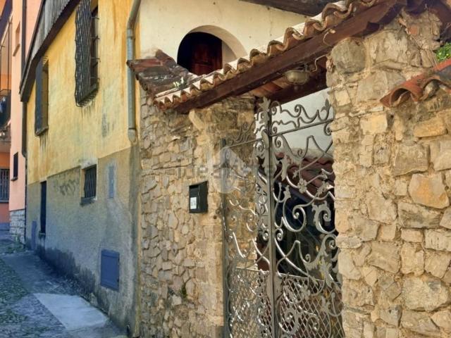 Casa in vendita a Somana, Mandello Del Lario