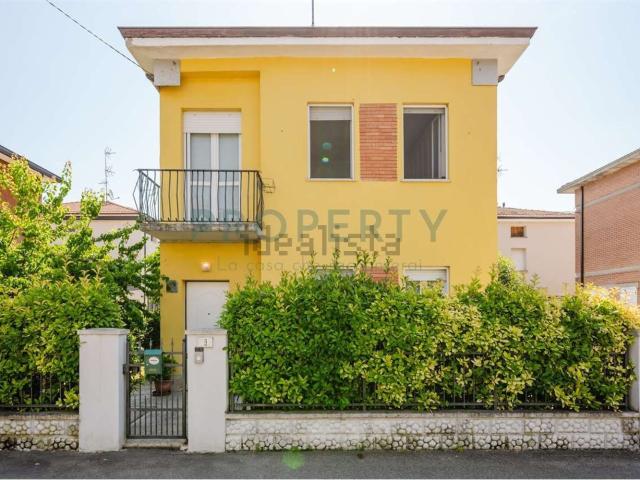 Casa in vendita a Unione delle Terre d'Argine, Carpi