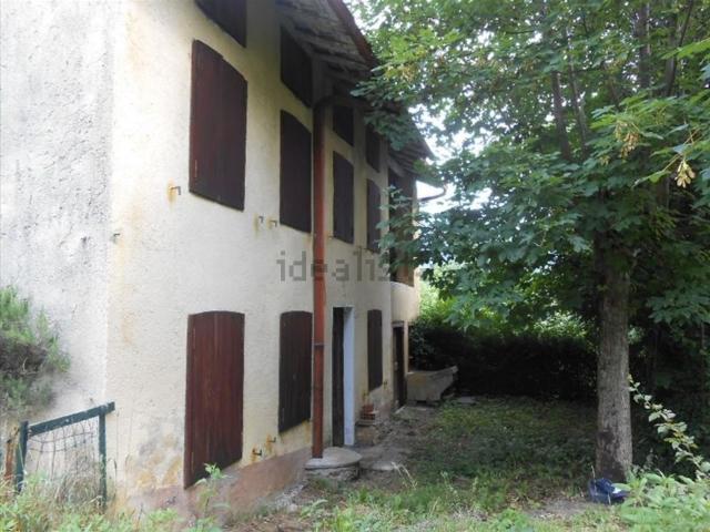 Casa in vendita a Posina, Veneto