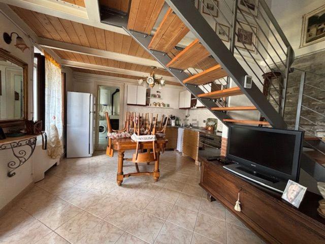 Casa in vendita a Ferriere, Reggio Emilia