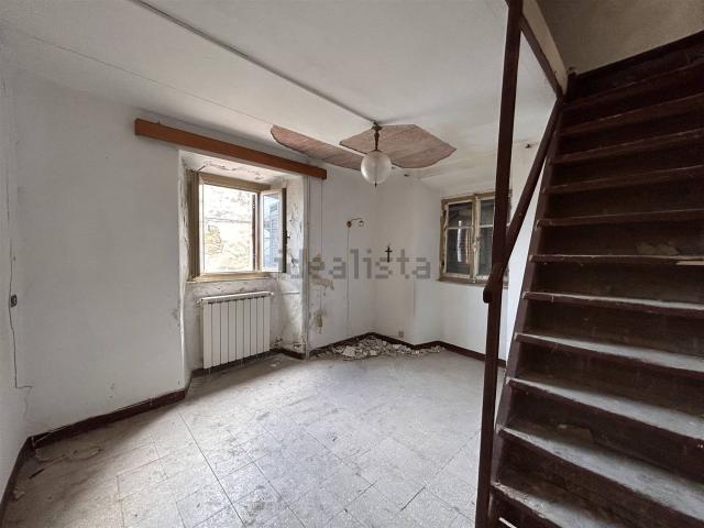 Casa in vendita a Follo Alto, Follo