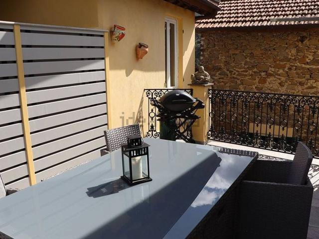 Casa in vendita a Dolceacqua, Liguria