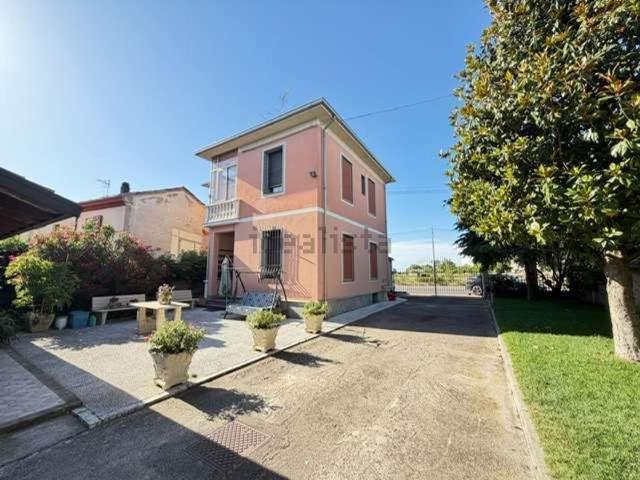 Casa in vendita a Alessandria
