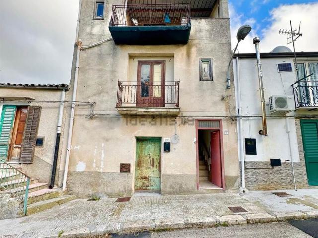 Casa in vendita a Chiusa Sclafani, Sicilia