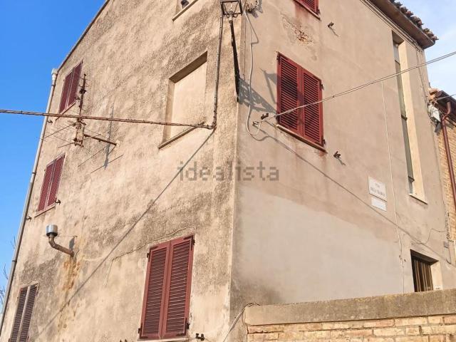 Casa in vendita a Contrada Celeste, Marche