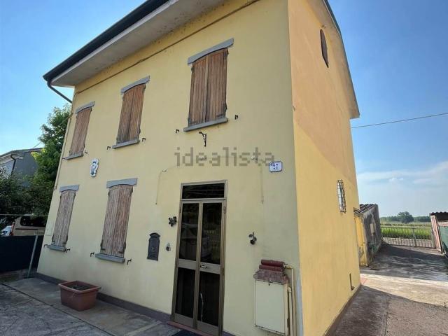Casa in vendita a Bassa Reggiana, Re