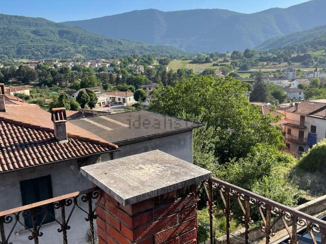 Casa in vendita a Borgorose, Lazio