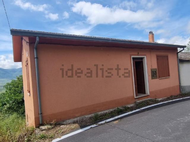 Casa in vendita a Sant'angelo Dei Lombardi, Campania