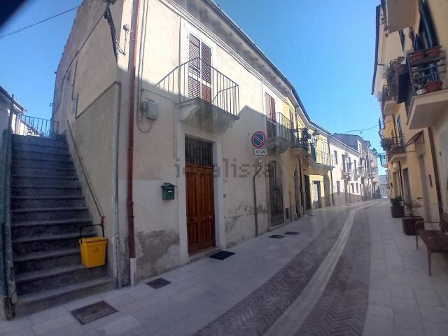 Casa in vendita a Torre De' Passeri, Abruzzo