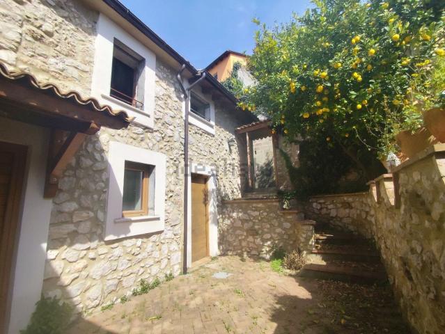 Casa in vendita a Caprile, Roccasecca