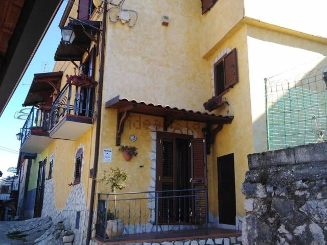 Casa in vendita a Foresta, Cerro al Volturno