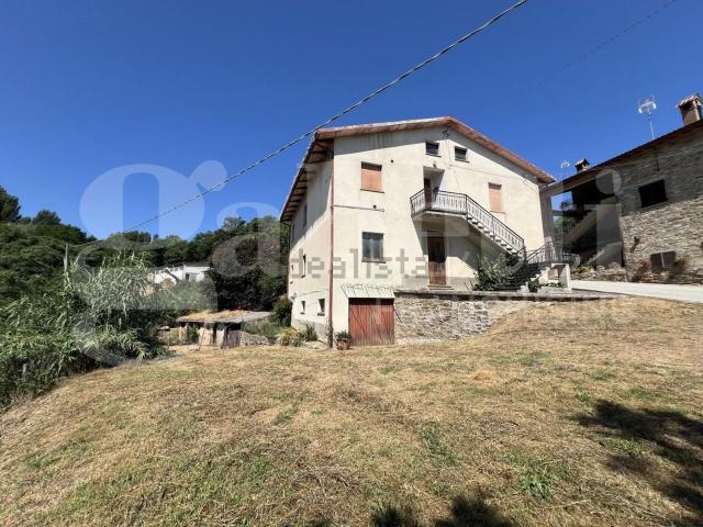 Casa in vendita a Casamorcia-Raggio, Gubbio